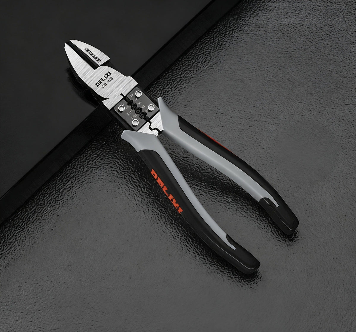 🔧 Profitez de 50% de réduction — Pince Universelle Multifonction de Qualité Industrielle avec Mâchoires Ajustables et Revêtement Antidérapant pour une Prise Maximale 🛠️💪